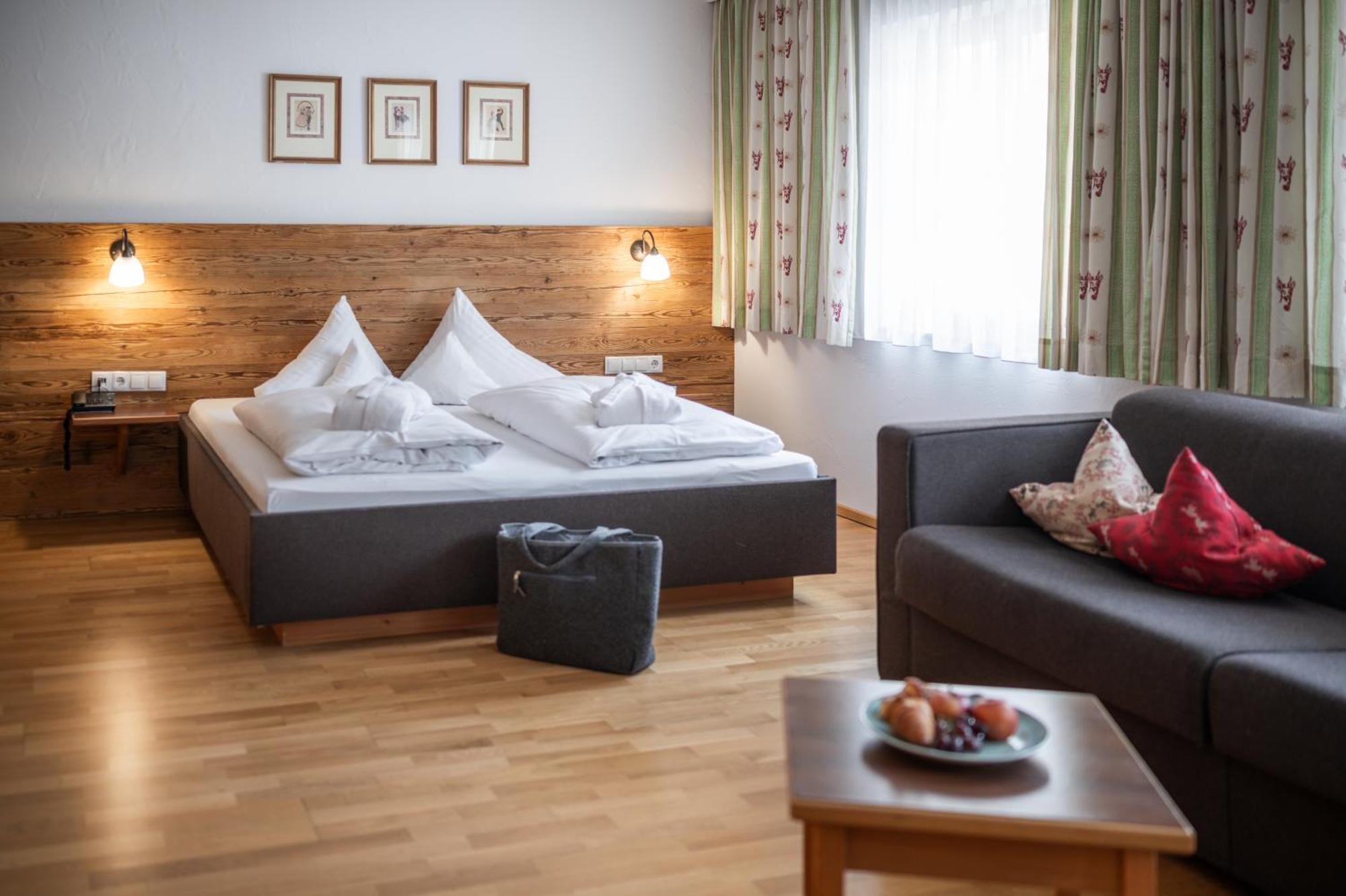 Das Posthaus Stubai&Smart Hotel Fulpmes Exterior photo